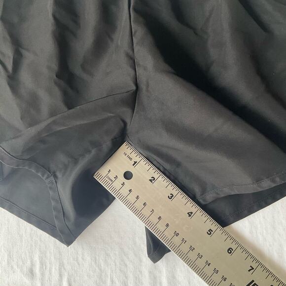 Danskin Women’s Casual Workout Shorts size S (4-6), Solid Black, with Liner - Picture 5 of 10